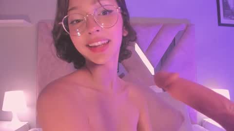 Lya Lee online show from December 2025 08:58:01 PM