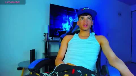 Lyam online show from March 2026 04:29:01 AM