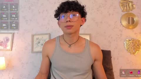 Snapshot of lyan_twink chatting on April 2026 08:17:02 PM Lyan online show from April 2026 08:17:02 PM