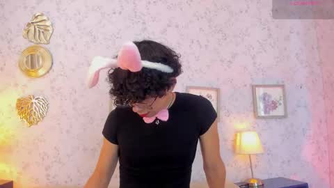 Snapshot of lyan_twink chatting on May 2026 07:56:01 PM Lyan online show from May 2026 07:56:01 PM