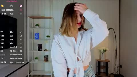 Snapshot of lydaerne chatting on May 2026 11:05:02 AM Call me Liddy Im so new here show me how to get fun here please online show from May 2026 11:05:02 AM