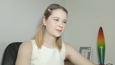 Lydia online show from September 2025 06:09:02 PM