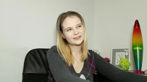 Lydia online show from November 2025 07:25:02 PM