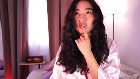 Lyhana Lee online show from December 2025 02:57:02 PM