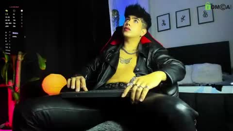 Lyle Bennett Freelance Model online show from June 2026 06:10:01 PM
