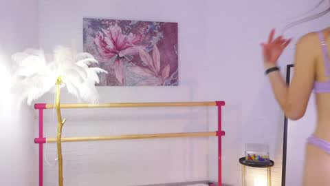 Lyly   online show from January 2025 09:49:02 AM