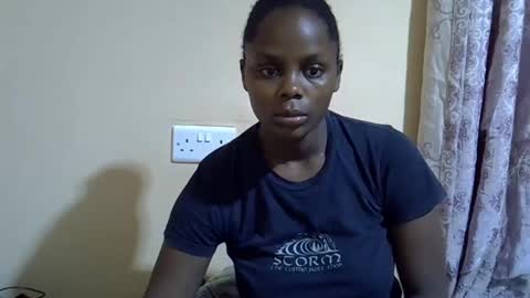 lyn_anna online show from October 2025 05:11:02 AM