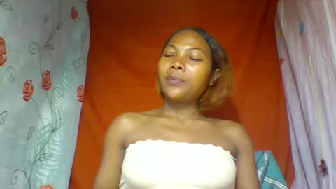 lyndah19 online show from January 2026 04:11:01 PM