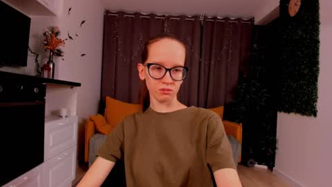 Sara online show from January 2025 04:04:01 PM