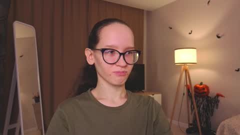 Sara online show from December 2025 04:14:02 PM