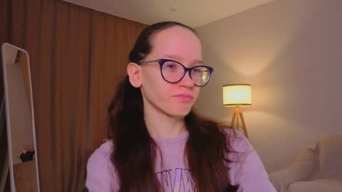 Sara online show from March 2026 04:11:02 PM