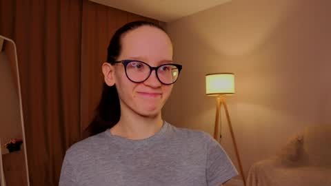 Sara online show from March 2026 04:17:02 PM