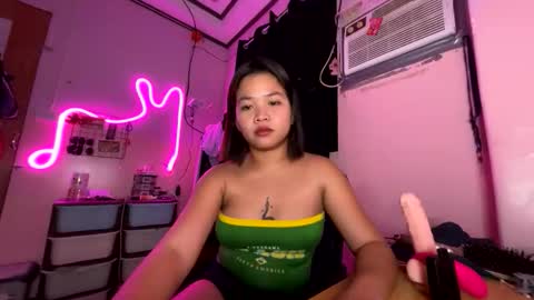 I am Lyn- DONT FORGET TO FOLLOW ME online show from October 2025 09:13:01 PM