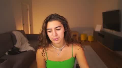  LYNN  online show from July 2026 05:44:02 AM