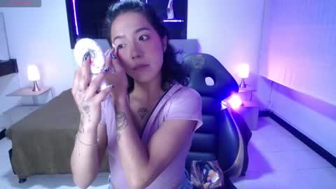 lynn_turner_ online show from March 2026 02:35:02 PM