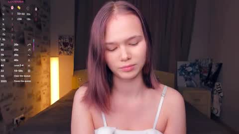 Cozy Lynns room online show from January 2026 09:02:02 AM