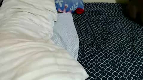 lyenne online show from December 2025 12:05:02 AM