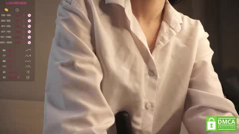 Lola online show from February 2025 08:11:01 PM