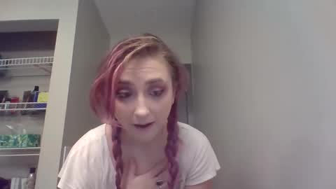 Snapshot of lynnkitten69000 chatting on January 2026 07:34:01 PM Lynn online show from January 2026 07:34:01 PM