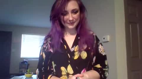 Snapshot of lynnkitten69000 chatting on February 2026 09:44:01 PM Lynn online show from February 2026 09:44:01 PM