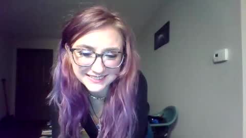 Lynn  online show from March 2026 11:46:01 PM