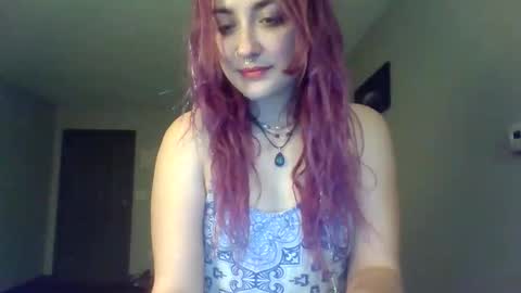 Lynn  online show from May 2026 08:40:02 AM