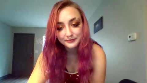 Lynn  online show from June 2026 06:05:02 PM
