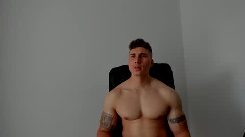 Lyonel online show from December 2025 05:53:02 PM