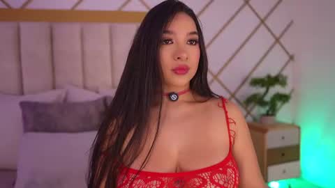 Snapshot of lyrabellini chatting on July 2026 10:50:01 AM online show from July 2026 10:50:01 AM
