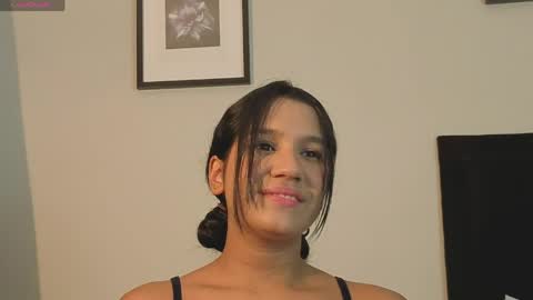 Lyria Diamond online show from May 2026 09:11:02 PM
