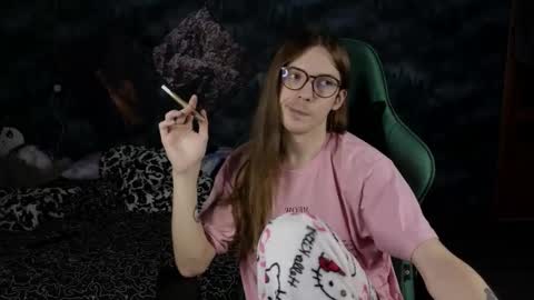 Snapshot of m1shq chatting on March 2025 09:54:02 PM m1shq online show from March 2025 09:54:02 PM