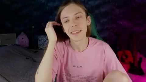 Snapshot of m1shq chatting on September 2025 05:57:01 PM m1shq online show from September 2025 05:57:01 PM