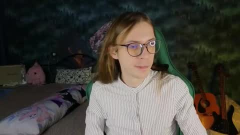 Snapshot of m1shq chatting on September 2025 08:46:01 PM m1shq online show from September 2025 08:46:01 PM