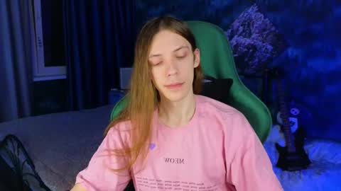 Snapshot of m1shq chatting on February 2026 12:12:01 AM m1shq online show from February 2026 12:12:01 AM