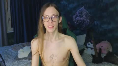 Snapshot of m1shq chatting on February 2026 10:32:02 PM m1shq online show from February 2026 10:32:02 PM