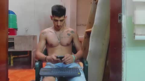 itgram pezlo josue online show from February 2025 12:06:02 PM