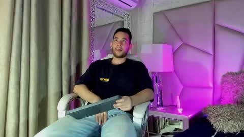 Snapshot of maatt_de_luca chatting on September 2025 05:57:02 PM Matt De Luca online show from September 2025 05:57:02 PM