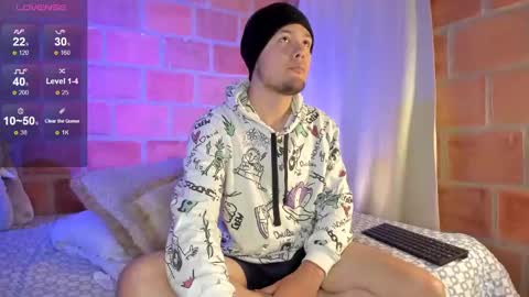 Snapshot of maax_taylor01 chatting on March 2025 09:51:02 AM online show from March 2025 09:51:02 AM