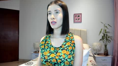Snapshot of macarena_vallejo_ chatting on January 2025 01:58:01 AM Macarena online show from January 2025 01:58:01 AM