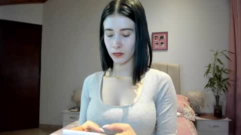 Snapshot of macarena_vallejo_ chatting on October 2025 03:34:02 AM Macarena online show from October 2025 03:34:02 AM