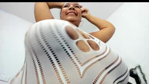 macarenaawills online show from January 2025 04:47:01 PM