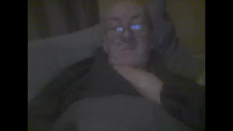 Snapshot of macbewdekan25 chatting on February 2025 06:13:02 PM macbewdekan25 online show from February 2025 06:13:02 PM