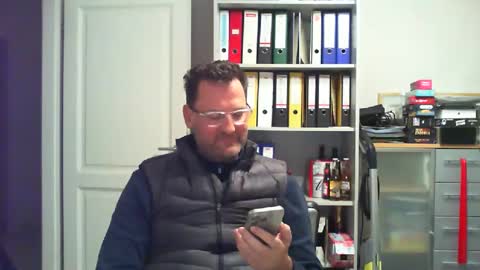 macfly67 online show from December 2024 09:05:02 PM