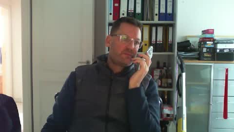 macfly67 online show from December 2024 10:19:01 AM