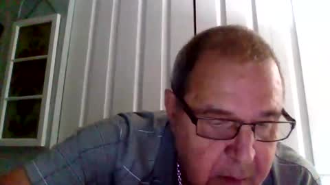 Snapshot of machet1 chatting on November 2025 10:56:02 PM machet1 online show from November 2025 10:56:02 PM