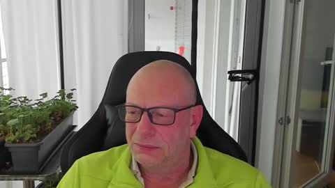 Andy online show from December 2025 01:05:02 PM