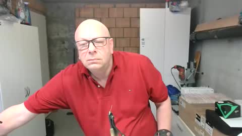 Snapshot of machinegun3dx chatting on May 2026 12:10:01 PM Andy online show from May 2026 12:10:01 PM