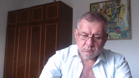 Macho online show from September 2025 03:02:01 PM