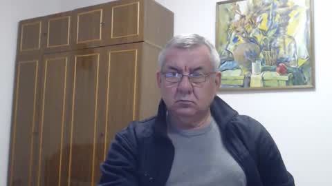 Macho online show from November 2025 02:49:02 PM