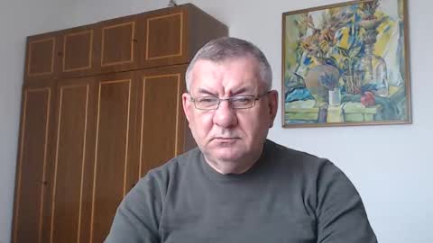 Macho online show from April 2026 12:43:01 PM